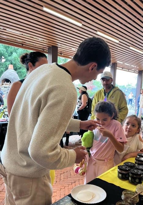 Una degustación en una sesión de educación ambiental